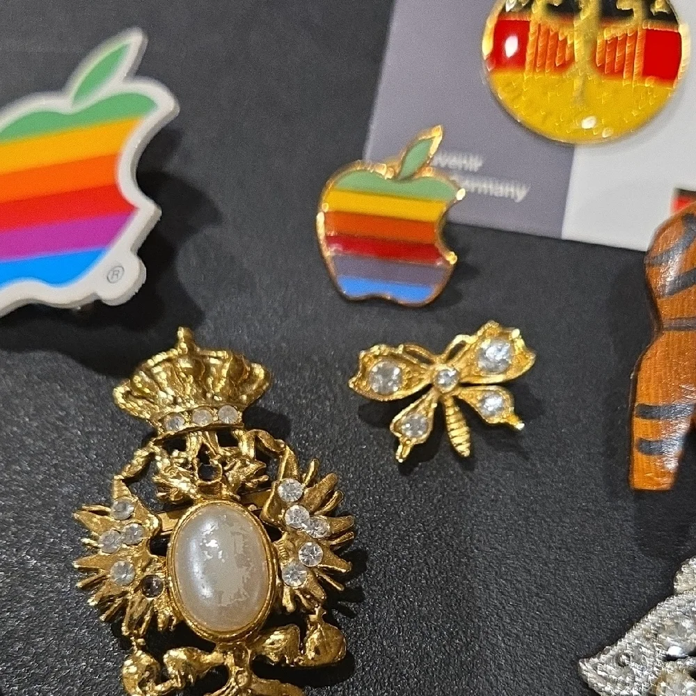 Colorful Kids Pin Set